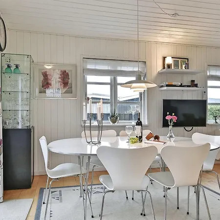 Viljami - 20m From The Sea By Interhome 뉘보르