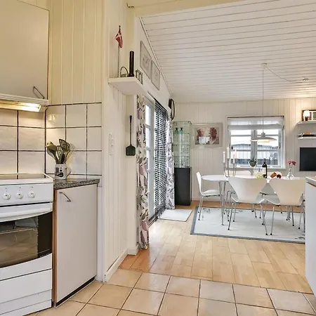 Viljami - 20m From The Sea By Interhome *