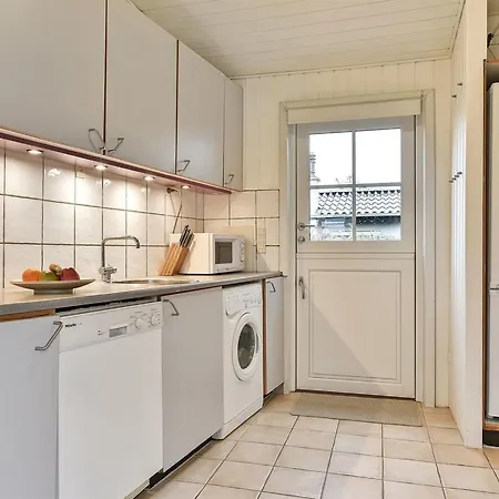 Dom wakacyjny Viljami - 20m From The Sea By Interhome